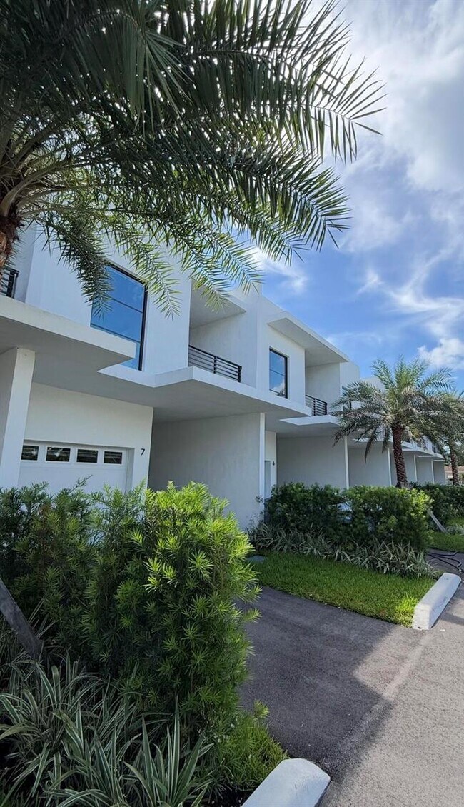 Foto del edificio - 2511 Pierce St