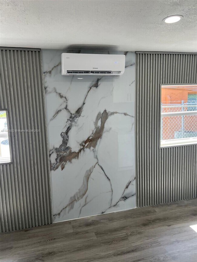 Foto del edificio - 2674 W 1st Ave