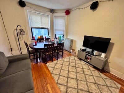 Building Photo - 210 Hemenway St