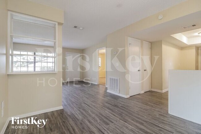 Building Photo - 2174 Swanson Dr
