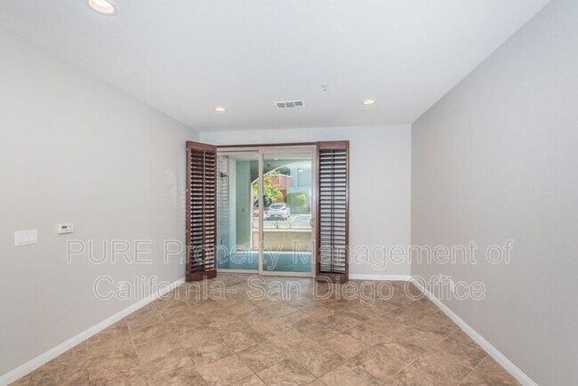 Building Photo - 3877 Pell Pl