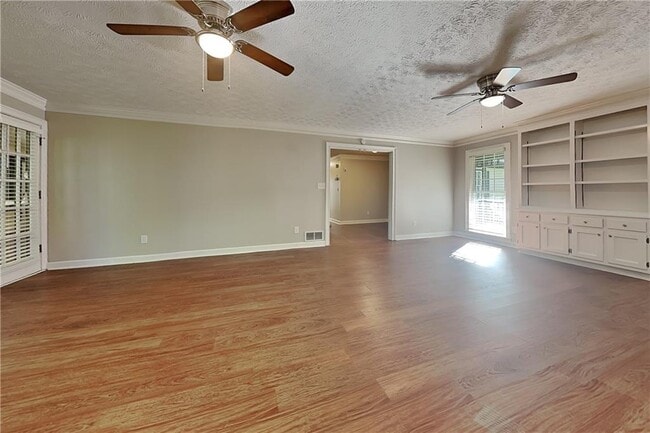 Building Photo - 2798 Colony Cir