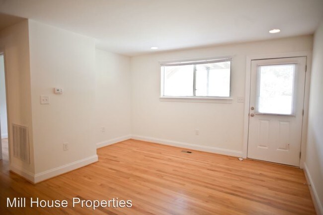 Building Photo - 116 Bim St