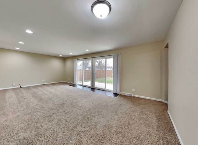 Building Photo - 569 Germaine Ln