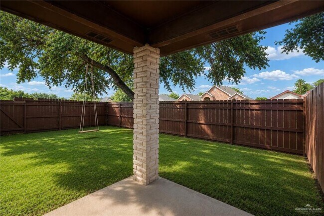 Building Photo - 12 Coyote Dr