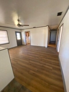 Foto del edificio - 7965 Woodleaf Rd