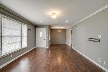 Building Photo - 4809 Lowell Ln