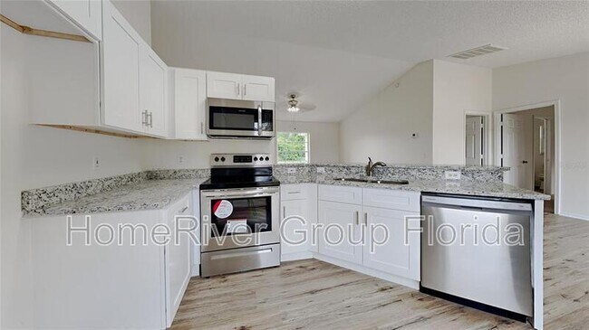 Foto del edificio - 2316 Ainsworth Ave