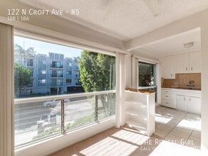 Building Photo - 122 Croft Ave