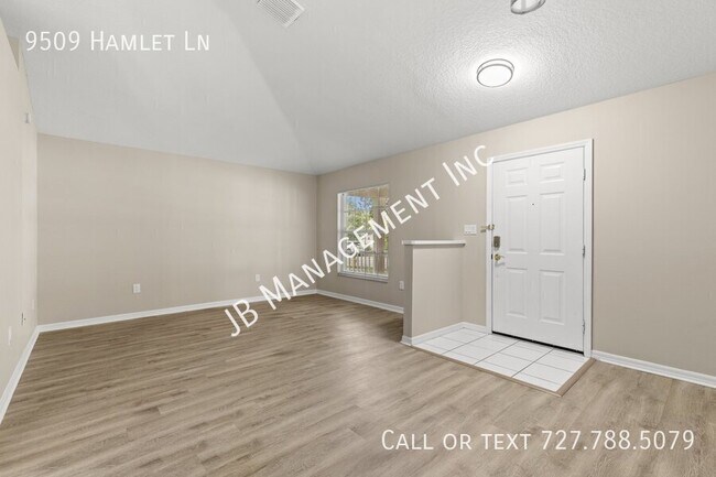 Foto del edificio - 9509 Hamlet Ln