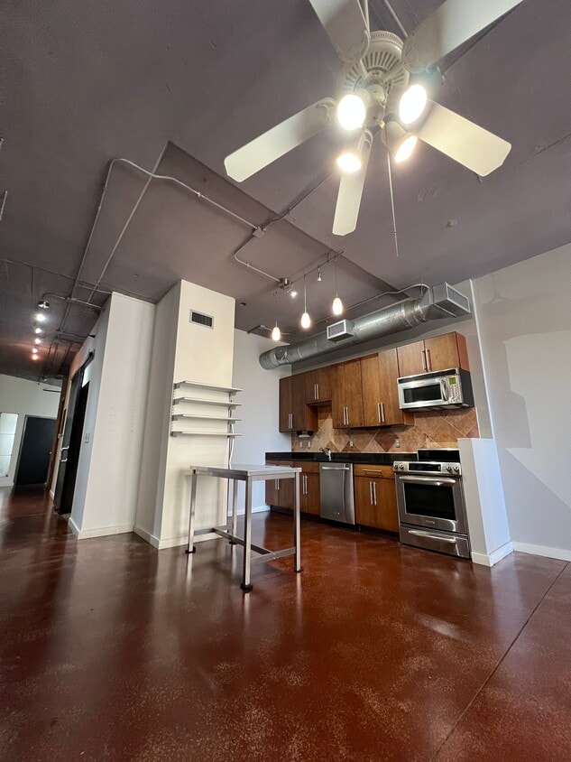 Stainless steel island table and appliances - 1122 Jackson St