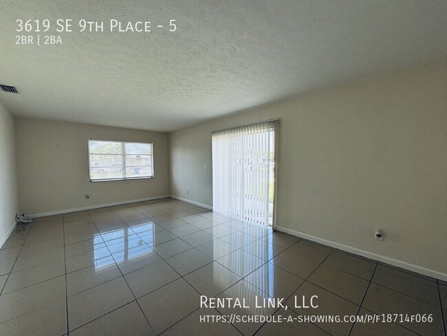 Foto del edificio - 3619 SE 9th Pl