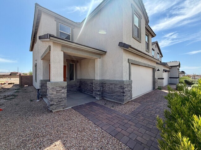 Building Photo - 10419 W Guilford Ln