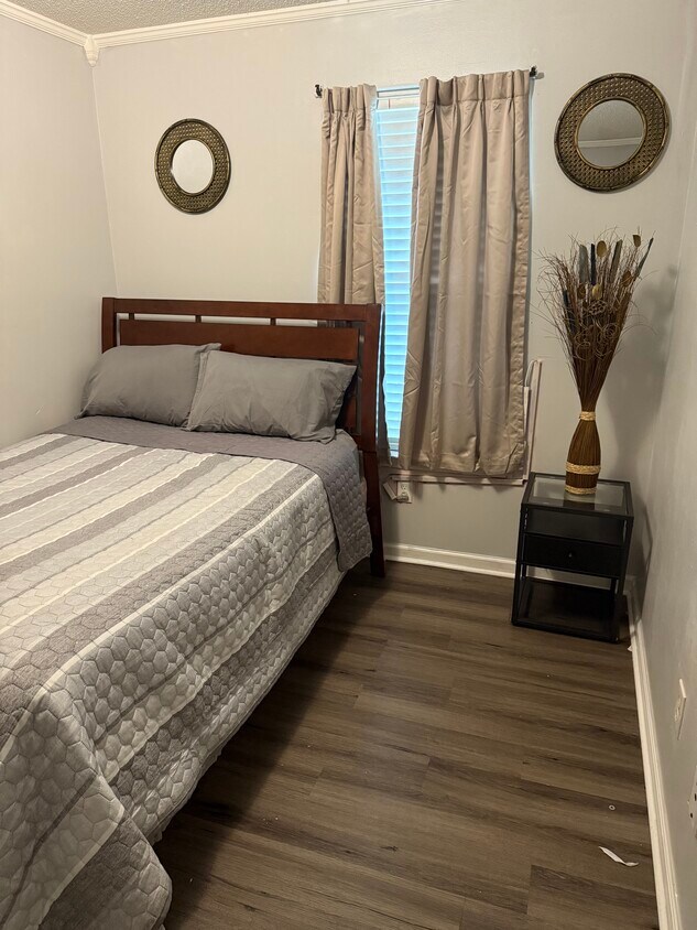 One bedroom - 110 Vinnys Way