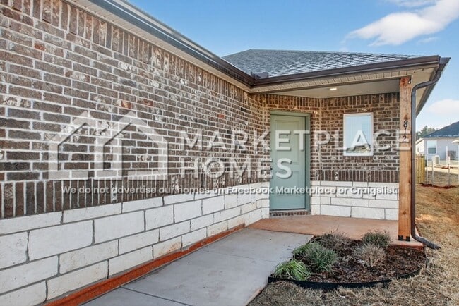 Photo - 812 NE 102nd Ter House