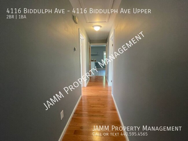 Building Photo - 2 Bedroom Upper unit of Duplex on Biddulph...