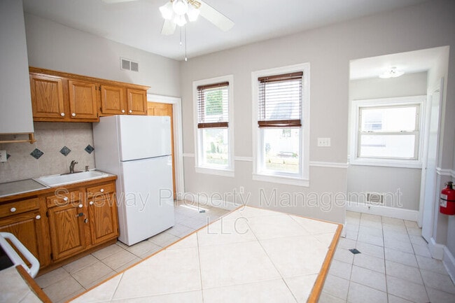 Photo - 21 N Lenola Rd House