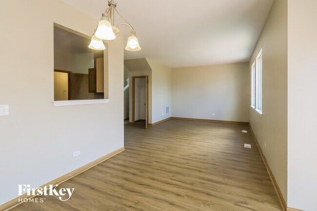 Building Photo - 3807 Adesso Ln