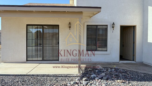 Building Photo - 2482 Fox Ave