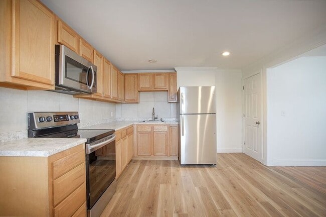 Photo - 37-39 Greenwood Street Apartment