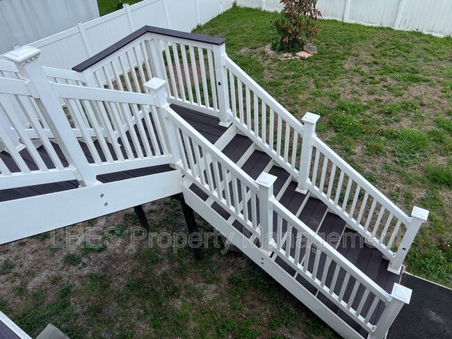 Building Photo - 1130 Quintuplet Dr