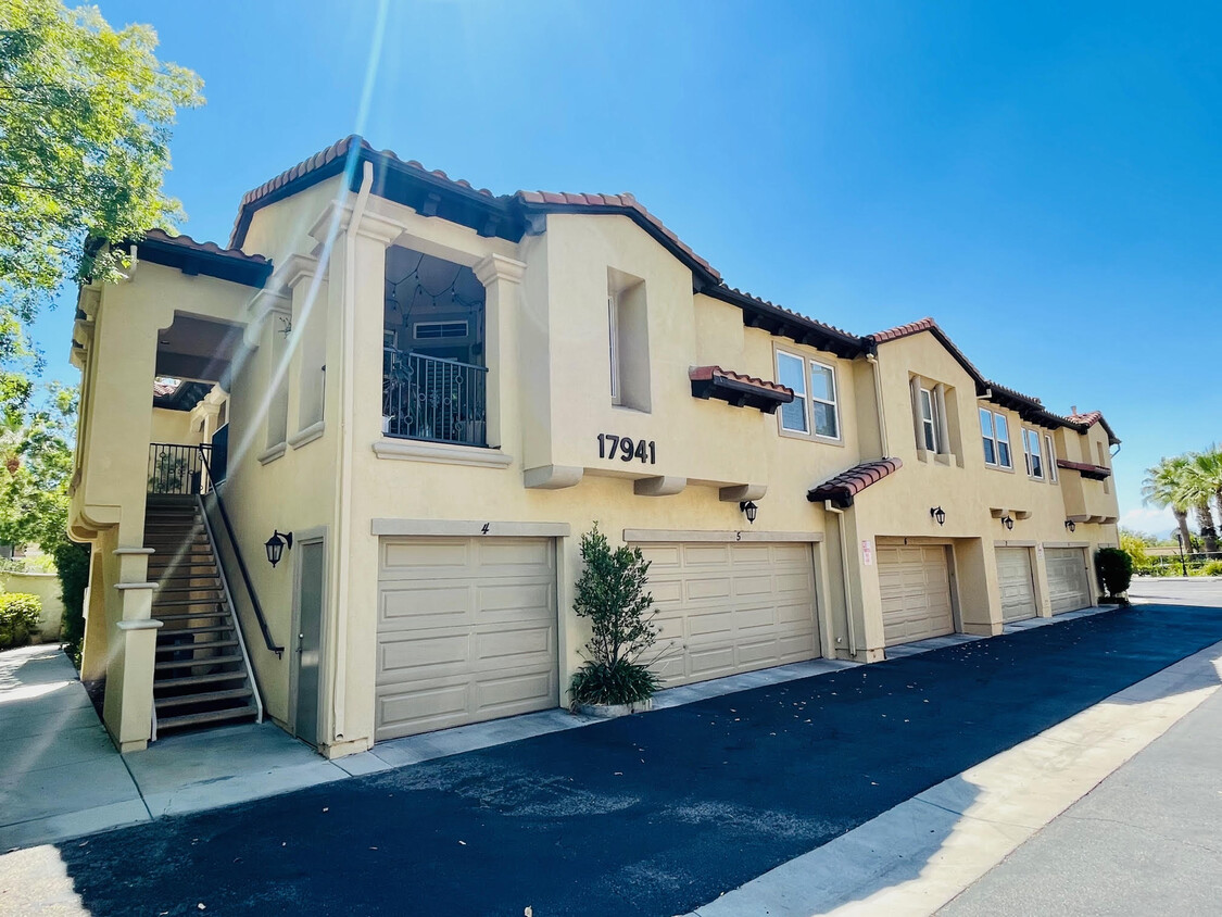 Foto principal - 17941 Lost Canyon Rd