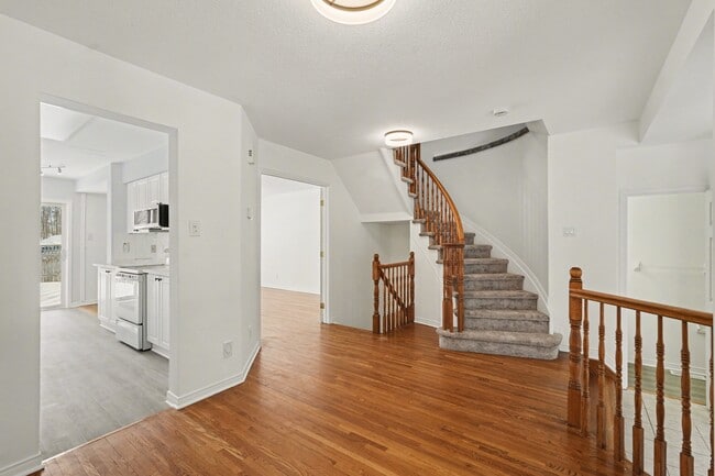 Building Photo - 70 Cohen Ave