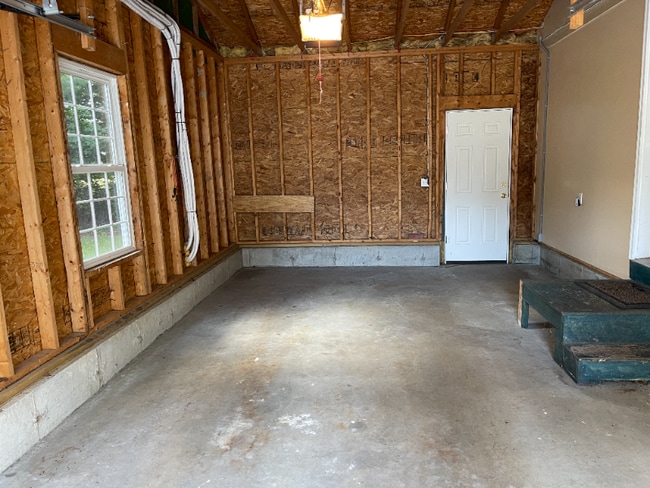 Building Photo - 6A Lillian Ave