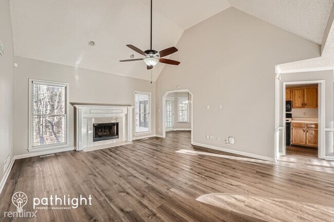 Foto del edificio - 4 br, 3 bath House - 42 Byron Court UNIT