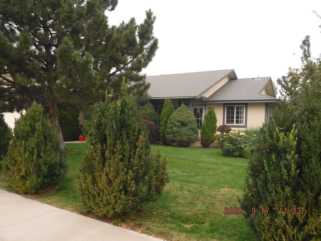 1276 Kyndal Way, Gardnerville, NV 89460 House Rental in Gardnerville