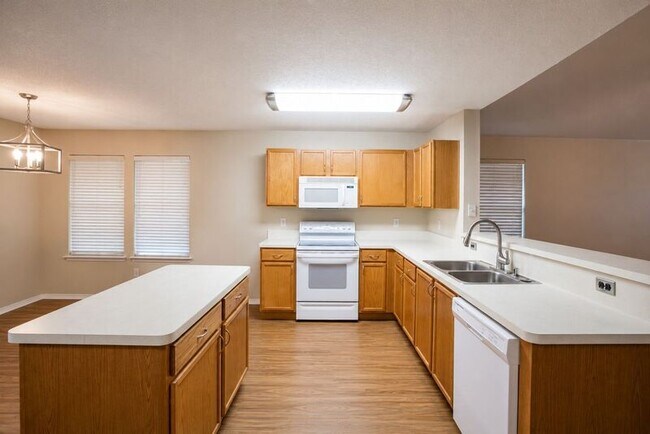 Foto del edificio - 1118 Water Oak Way