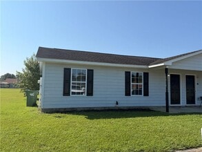 Building Photo - 173 Centipede Ln