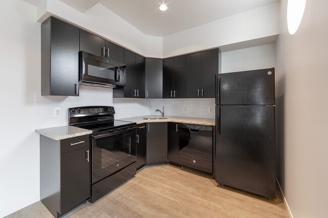 Building Photo - 76 Rittenhouse Pl
