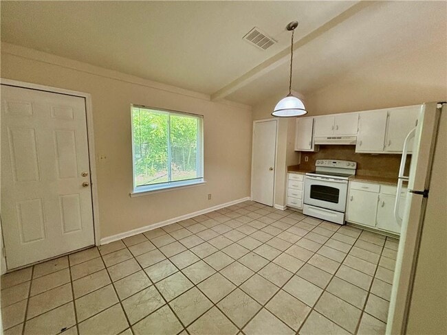 Foto del edificio - 880 Stillwater Ln
