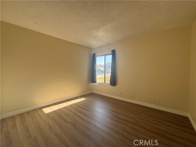 Building Photo - 974 N Darfield Ave