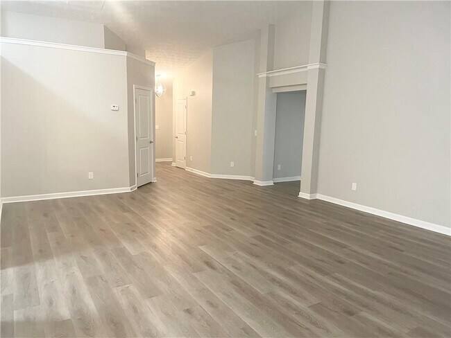 Foto del edificio - 2715 Sterling Creek Pointe