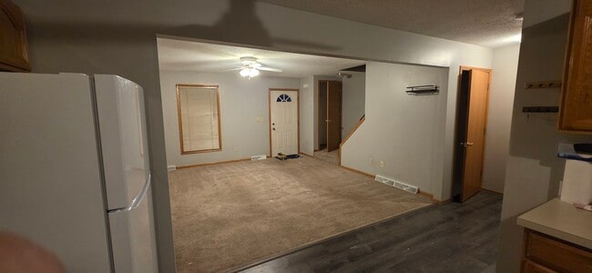 Building Photo - 5885 Callaway Cir