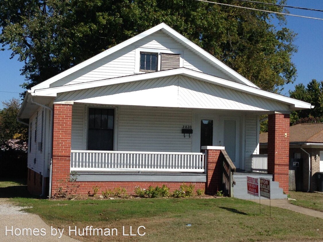 2 br, 1 bath House 2820 Pollack Aveneue House Rental in Evansville