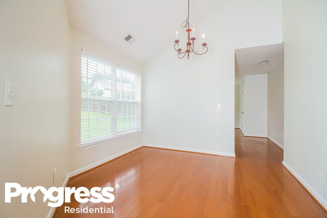 Foto del edificio - 1015 Mallory Ln