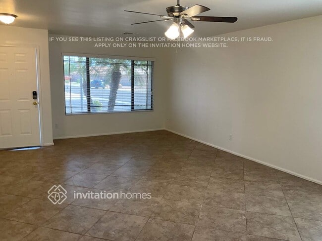 Foto del edificio - 13127 W Port Royale Ln