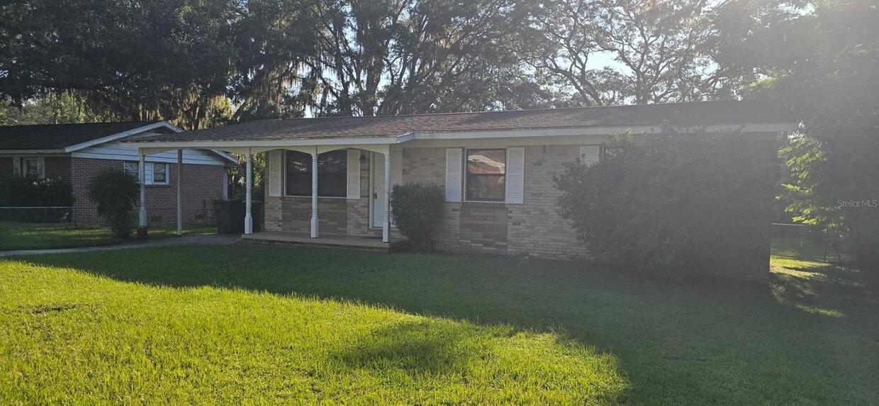 Foto principal - 715 SE 33rd Ave