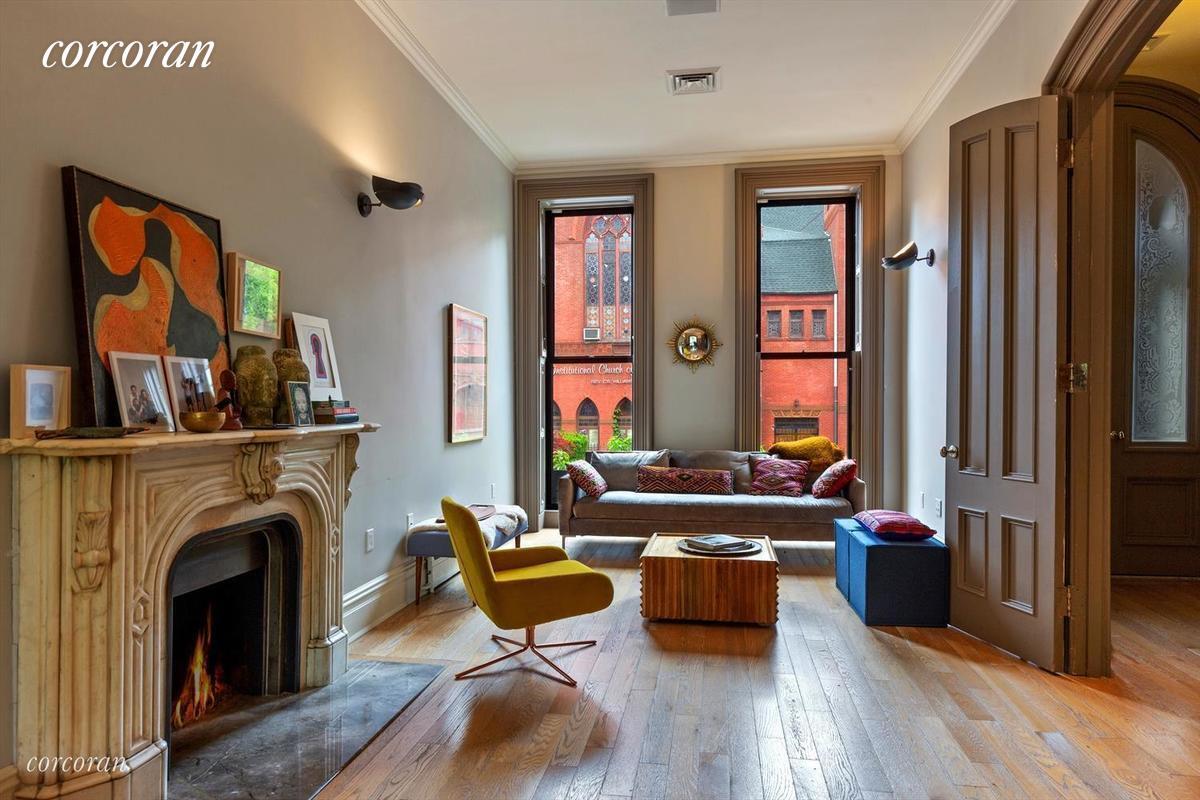 Primary Photo - 169 Adelphi St