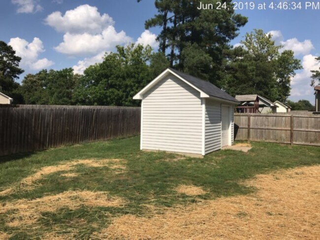 Building Photo - 5426 Hickory Knoll Rd
