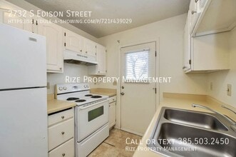 Building Photo - 2732 S Edison St