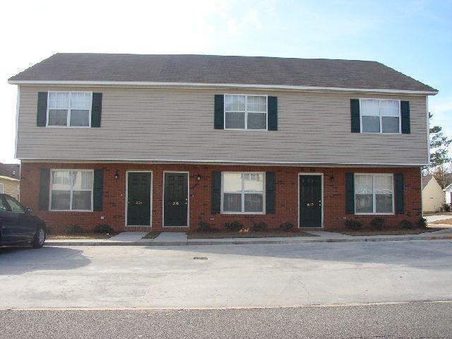 Foto principal - 2BD/2.5B Townhouse