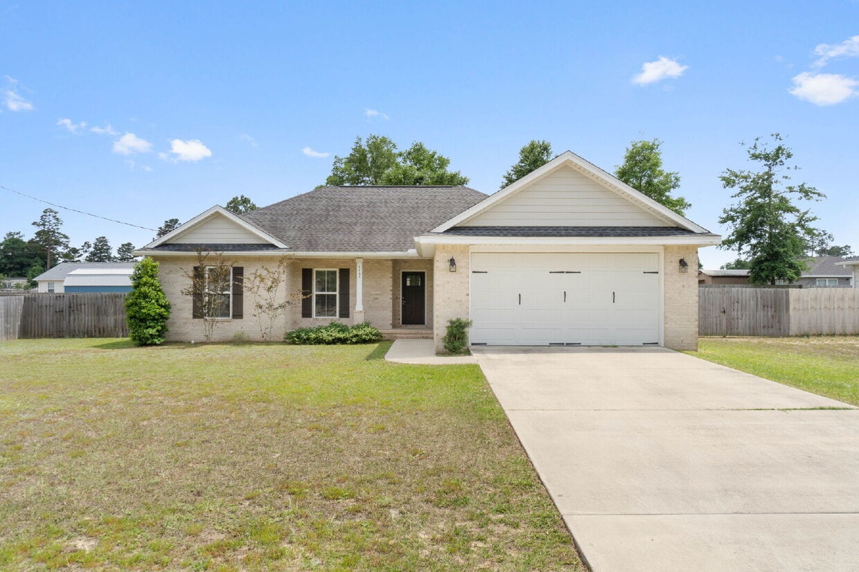 Foto principal - 4464 Goldfinch Way