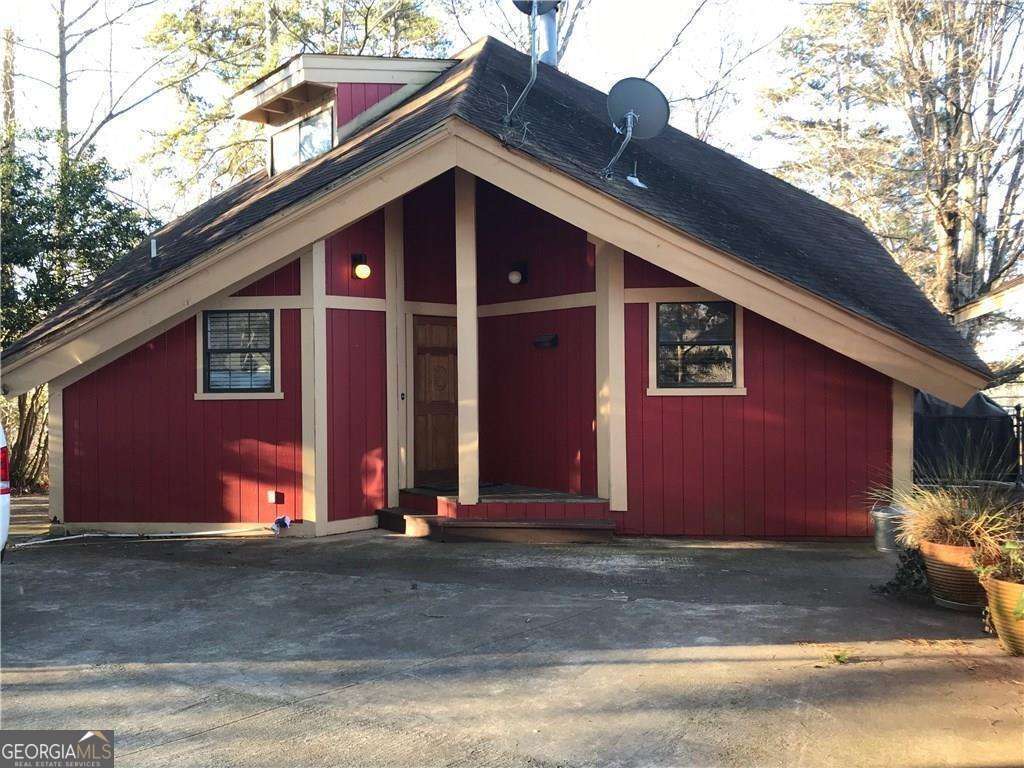 Foto principal - 3225 Lake Rd Cir