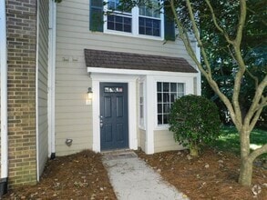 Building Photo - 8221 Pineville-Matthews Rd