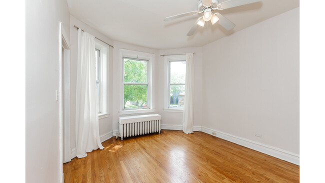 Foto del edificio - 3754 W McLean Ave