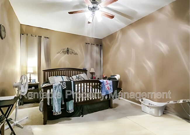 Foto del edificio - 4221 Park Village Ct